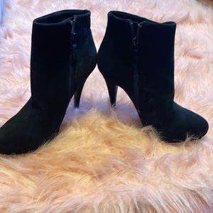 CYNTHIA ROWLY Mindy black suede ankle stiletto bootie size 36